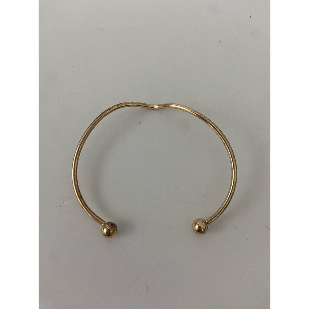 Twisted bangle bracelet - Picture 3 of 5